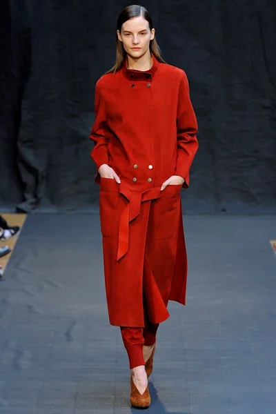 Look 35